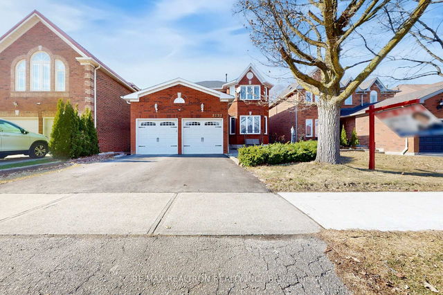 3223 Bloomfield Drive