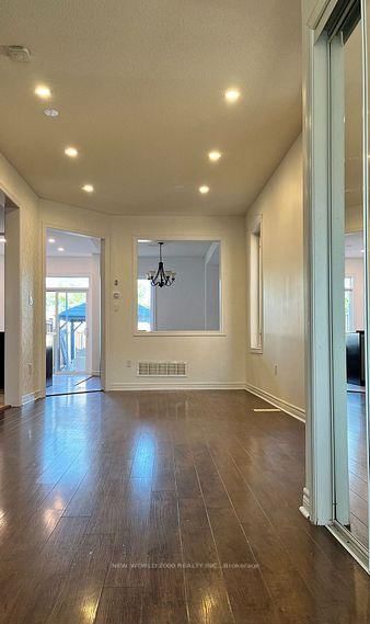 4718 Centretown Way