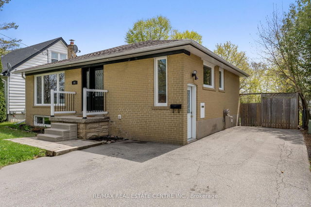 64 Prince Charles Drive