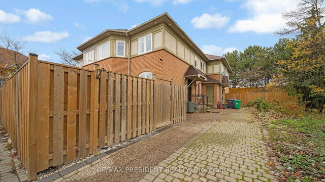 19 Quail Feather Crescent