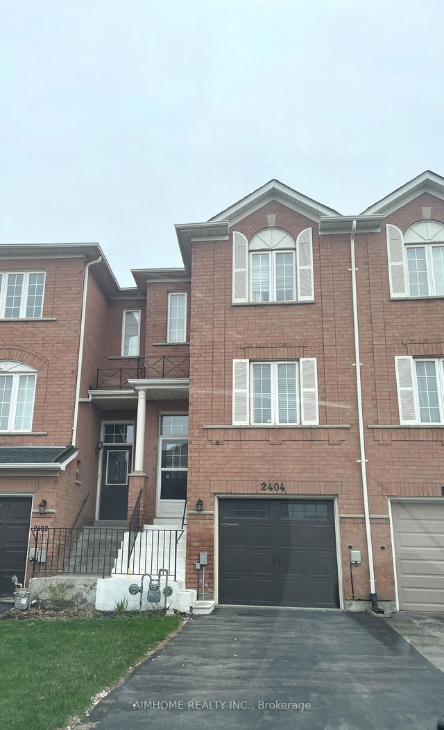 2404 Ravinebrook Crescent
