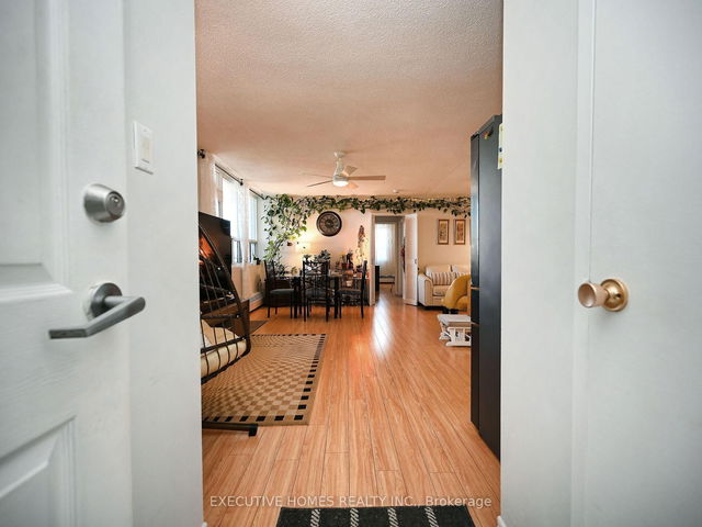 1107 - 3065 Queen Frederica Drive