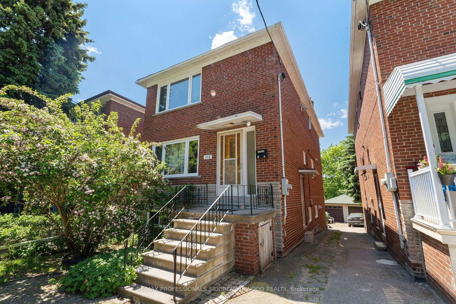 Semi-Detached House for lease at Upper Unit-108 Indian Road Crescent, Toronto, High Park North, M6P 2G3 - MLS: W12125005