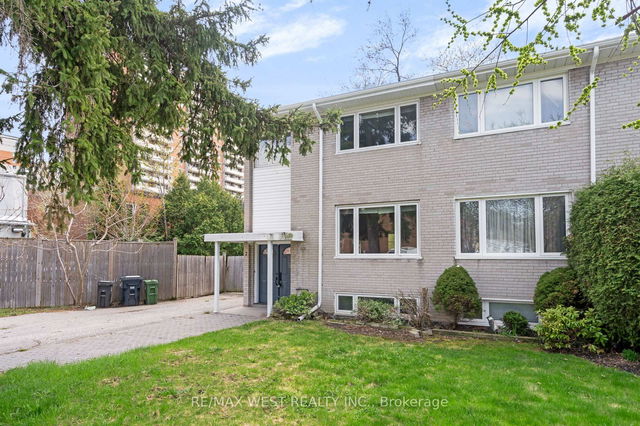 2 Cabot Court