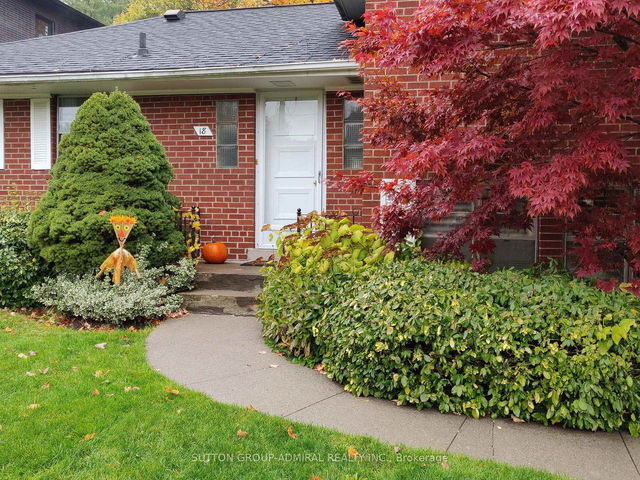 18 Hartfield Court