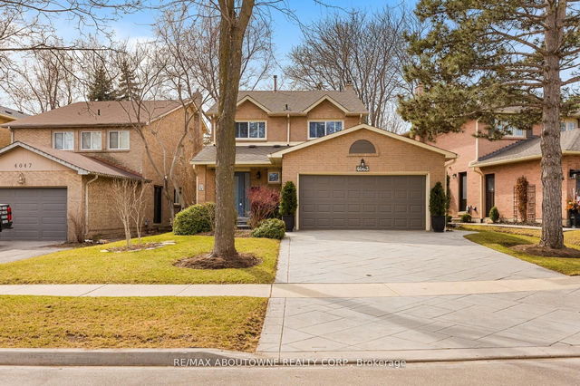 4043 Trapper Crescent