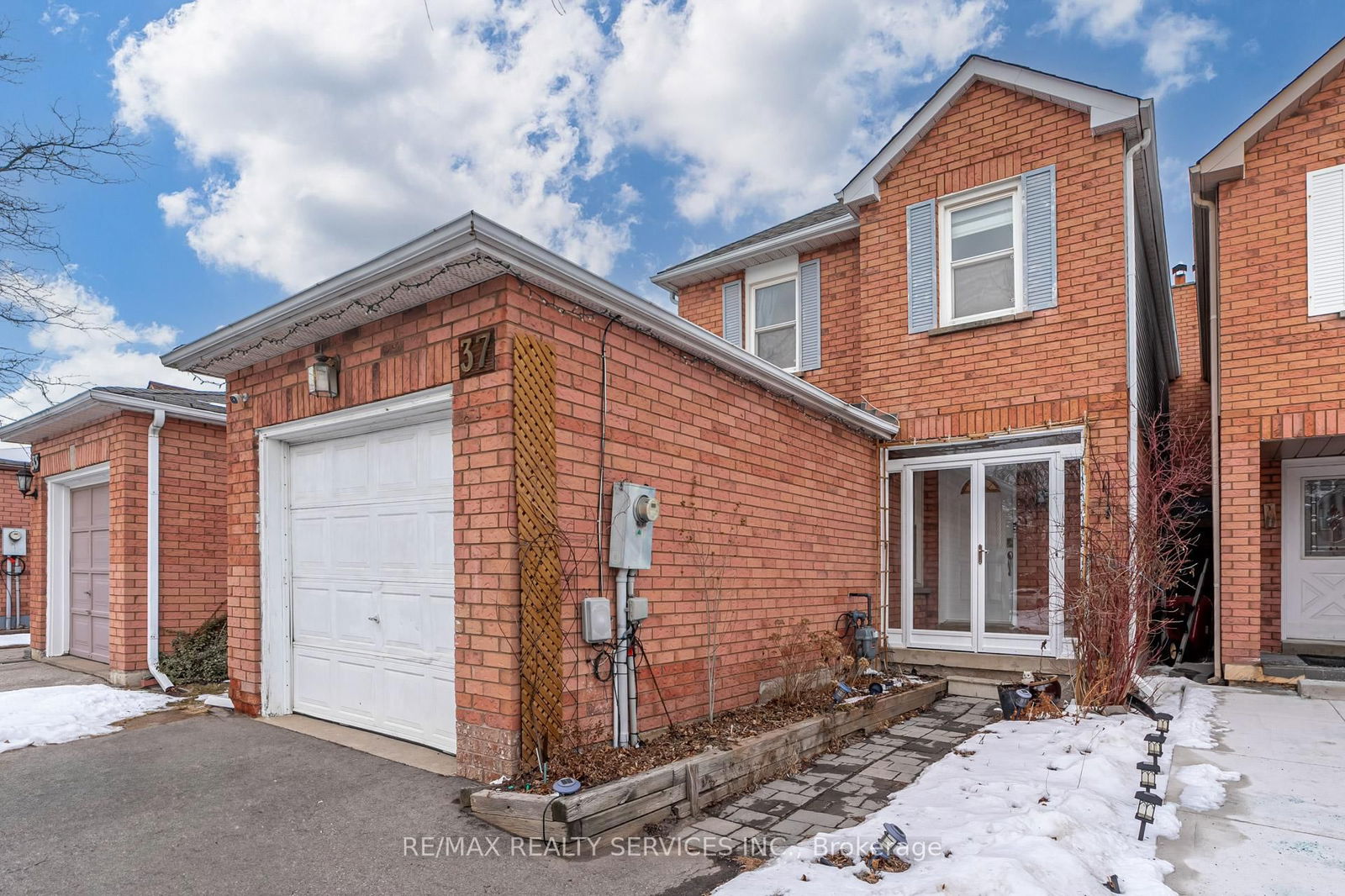 Detached House for sale at 37 Solway Avenue, Brampton, Heart Lake East, L6Z 4E4 - MLS: W12125543
