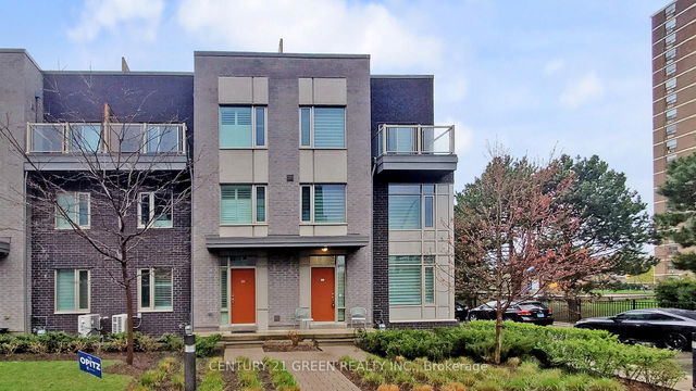 25 - 18 Applewood Lane
