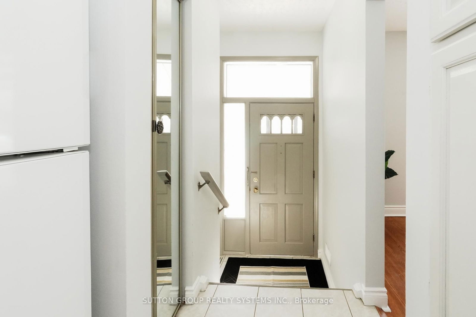 Semi-Detached House for sale at 1483 Sandgate Crescent, Mississauga, Clarkson, L5J 2E3 - MLS: W12125615