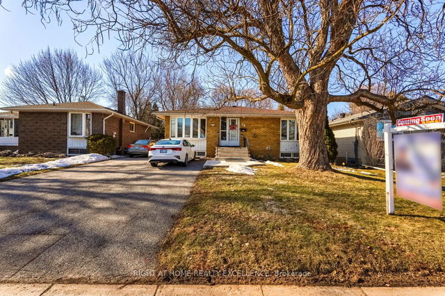 24 Flowertown Avenue