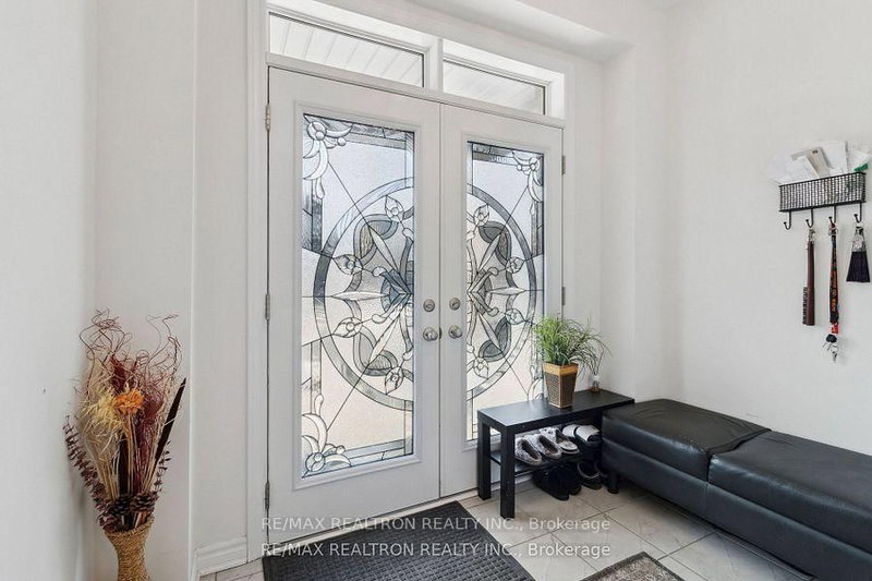 7 Spinland St, Caledon, L7C 4K3 | Image 3