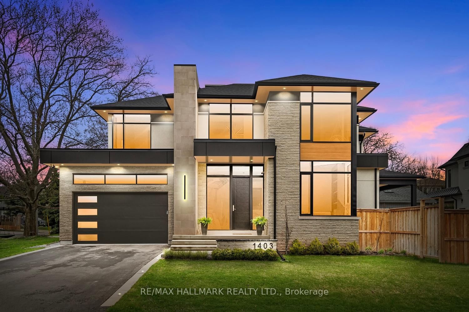 Detached House for sale at 1403 Wren Avenue, Oakville, West, L6L 2V7 - MLS: W12126207
