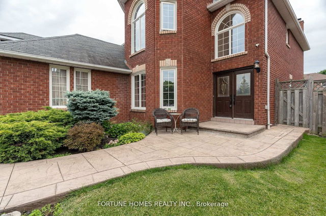 14 Shadywood Road