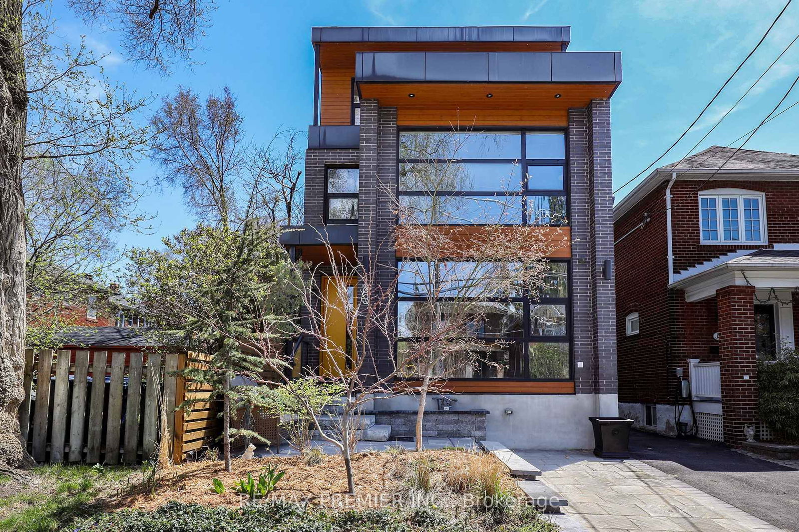Detached House for sale at 83 Morningside Avenue, Toronto, High Park-Swansea, M6S 1E1 - MLS: W12126321