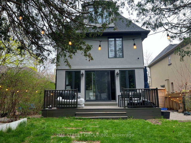 16 Enfield Avenue