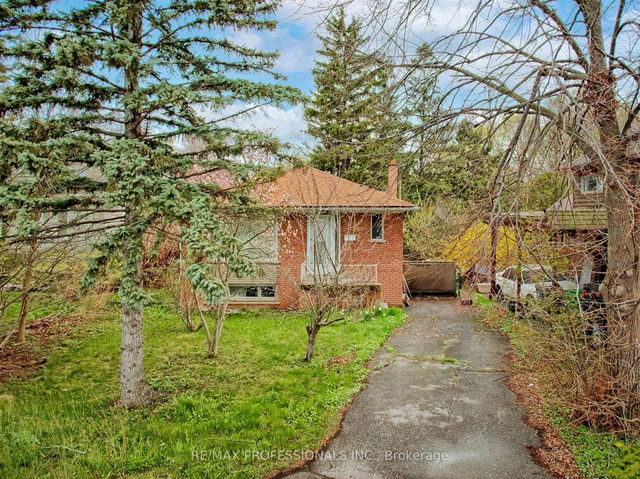 957 Beechwood Avenue