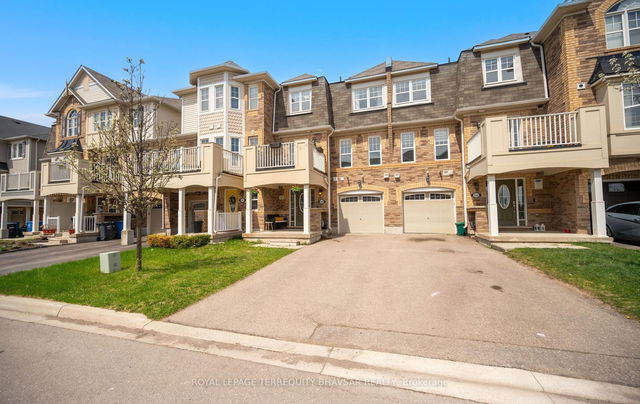 964 Nadalin Heights