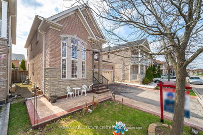 47 Begonia Cres, Brampton - Northwest Sandalwood Parkway image-0-3