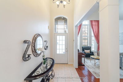 47 Begonia Cres, Brampton - Northwest Sandalwood Parkway image-0-4