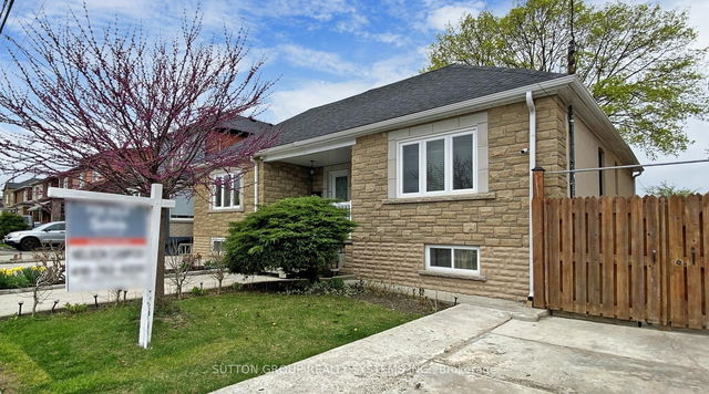 48 Bicknell Avenue