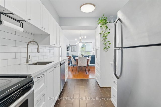 218 - 1485 Lakeshore Road