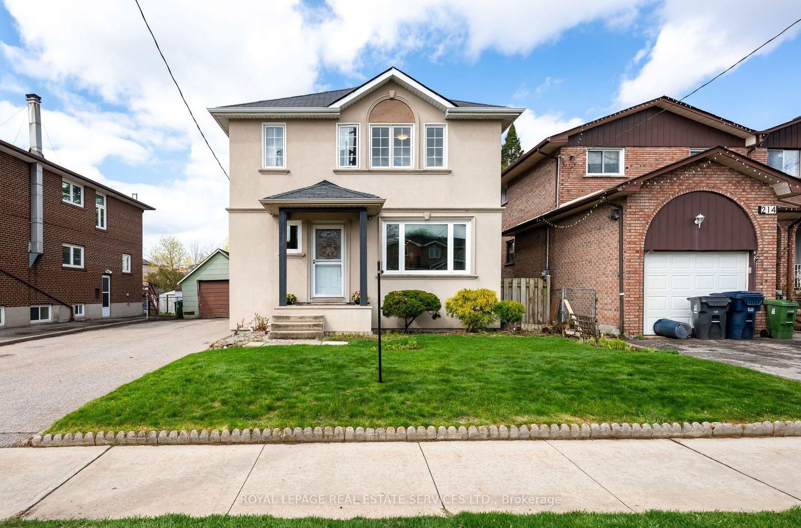 Detached House for sale at 210 Beta Street, Toronto, Alderwood, M8W 4H6 - MLS: W12126686