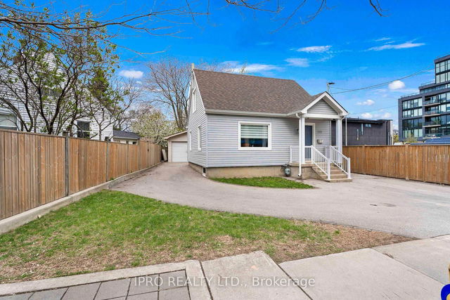 790 The Queensway N/A