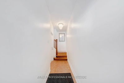 Unit Upper — 265 Lappin Ave, Toronto - Dovercourt-Wallace Emerson-Junction image-0-1