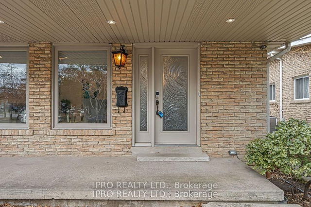 2595 Windjammer Road