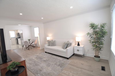 905 Islington Ave, Toronto - Stonegate-Queensway image-0-2
