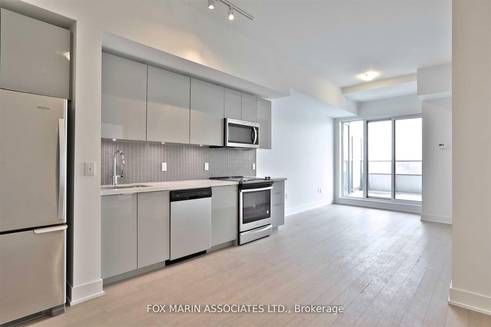 Condo for lease at 216-20 Shore Breeze Drive, Toronto, Mimico, M8V 0C7 - MLS: W12126818
