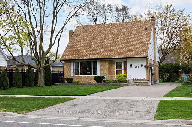 218 Renforth Drive