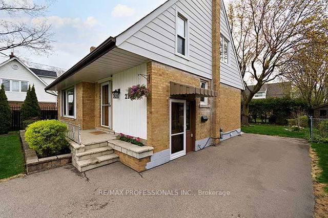 218 Renforth Drive