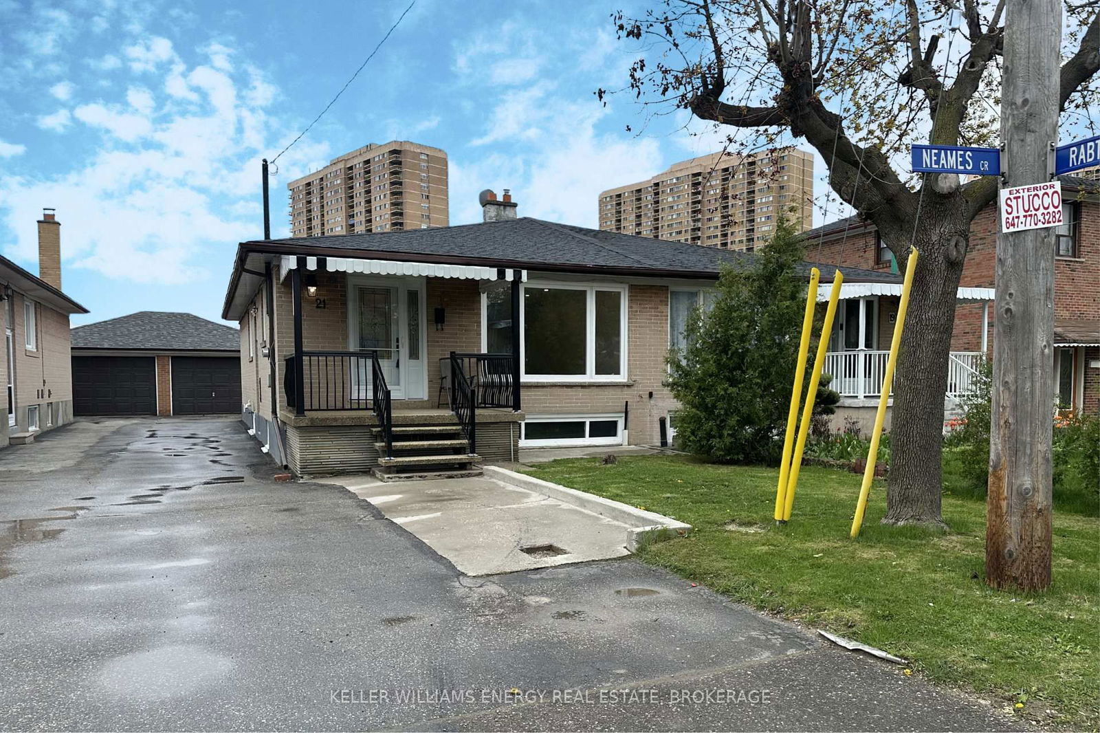 Semi-Detached House for sale at 21 Neames Crescent, Toronto, Downsview-Roding-CFB, M3L 1K8 - MLS: W12127023