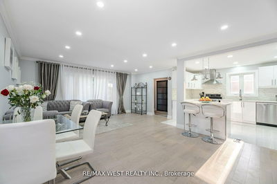 12 Gordon Park Dr, Toronto - Islington-City Centre West image-0-4