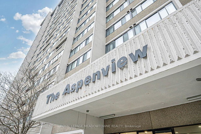 907 - 50 Elm Drive