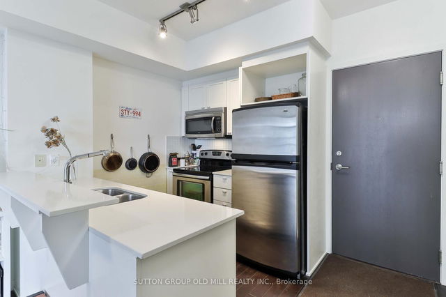 2708 - 103 The Queensway N/A