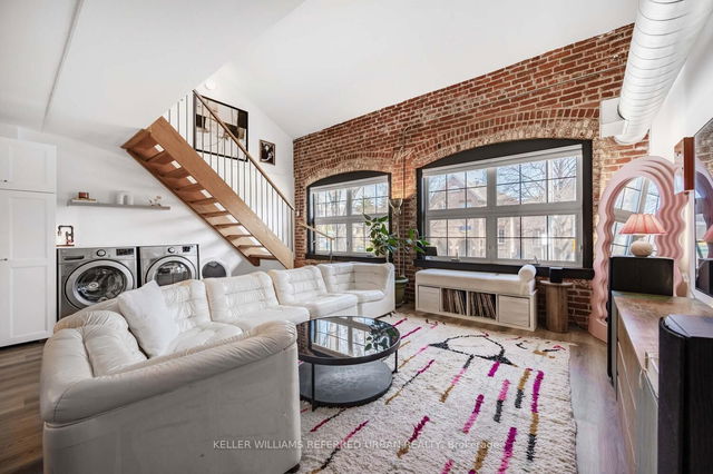 344 - 1100 Lansdowne Avenue