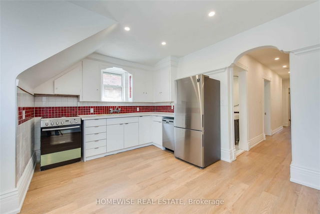 3 - 183 Dowling Avenue