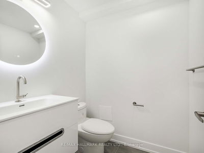 Unit Unit 1 (Main) — 73 Boustead Ave, Toronto - High Park-Swansea image-0-3