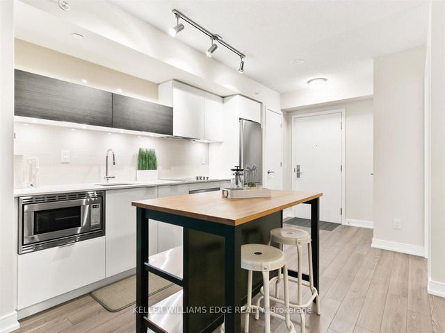 301 - 20 Thomas Riley Road