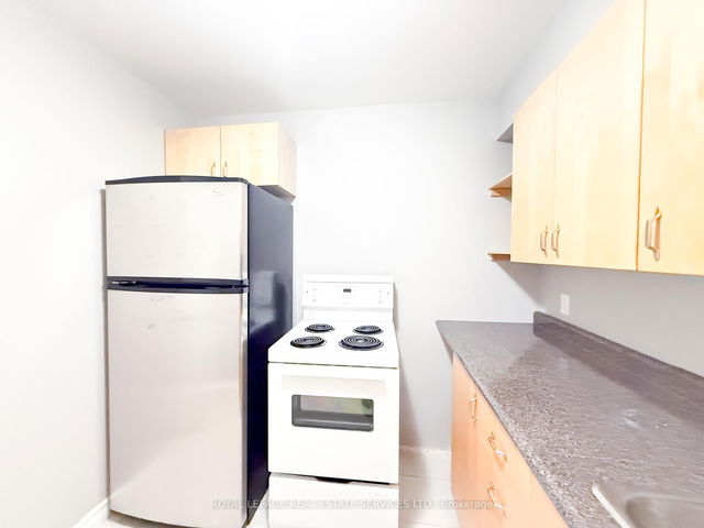 Lower - 3352 Dundas Street