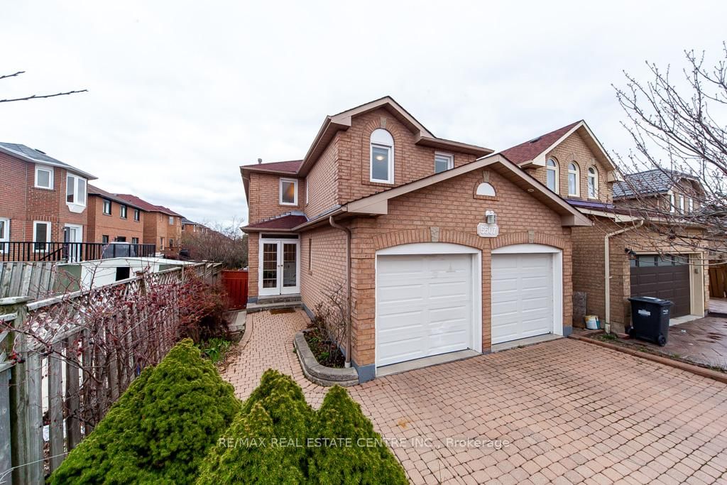 Detached House for sale at 5507 Flatford Road, Mississauga, East Credit, L5V 1Y5 - MLS: W12127585