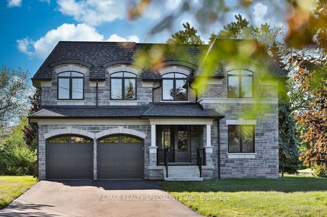 368 Small Crescent