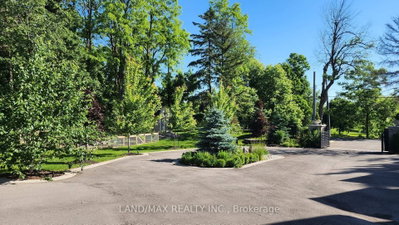 5040 Mount Nemo Crescent — photo 5