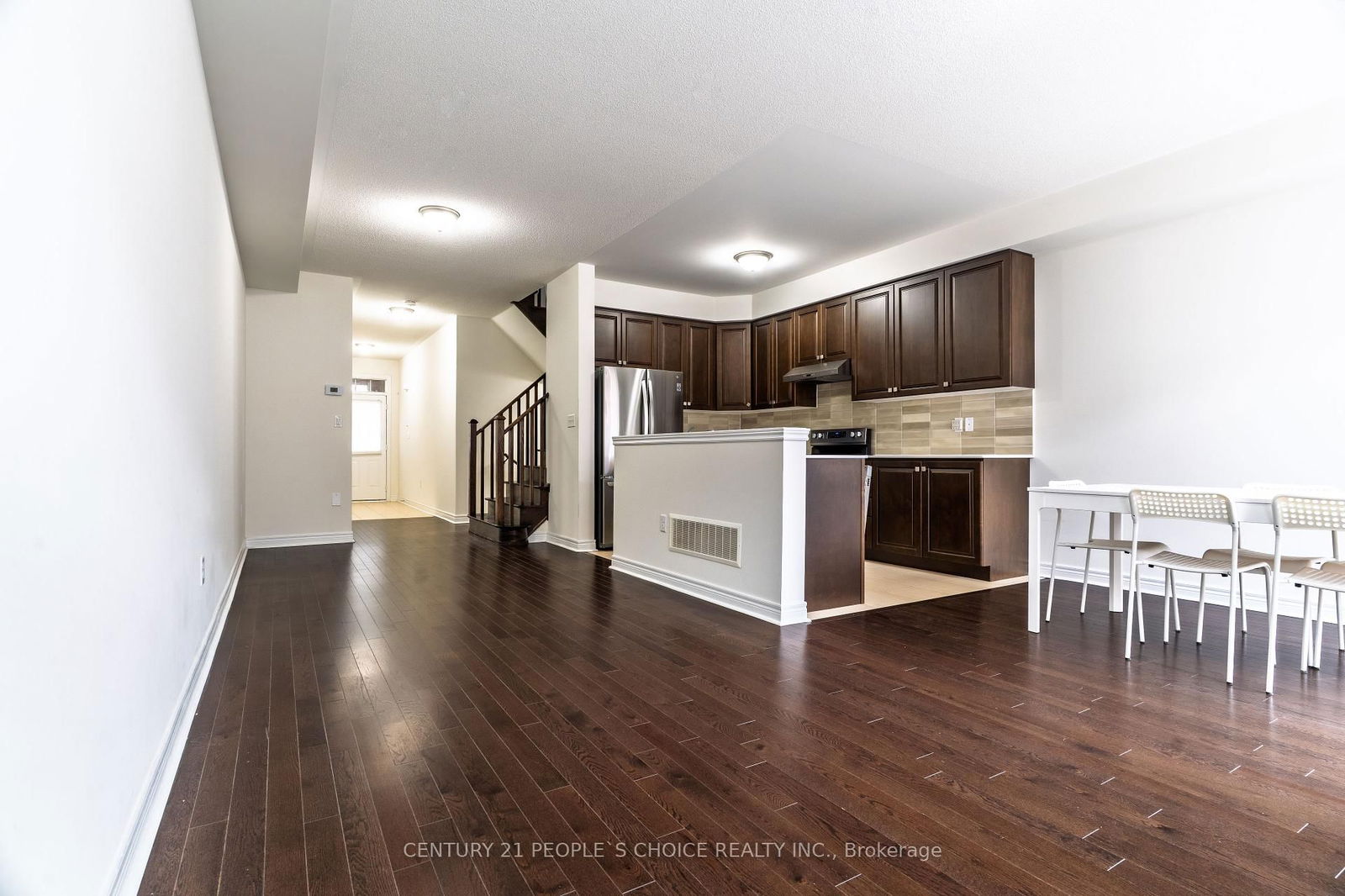 Townhouse for sale at 61 Finegan Circle, Brampton, Northwest Brampton, L7A 4Z8 - MLS: W12127998