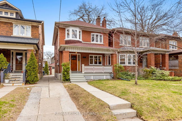 377 Armadale Avenue