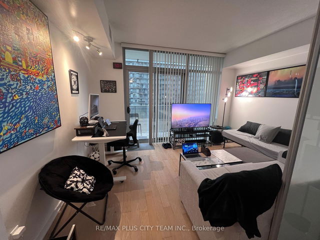 506 - 103 The Queensway N/A