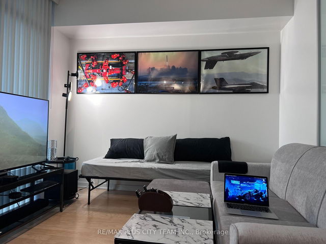 506 - 103 The Queensway N/A