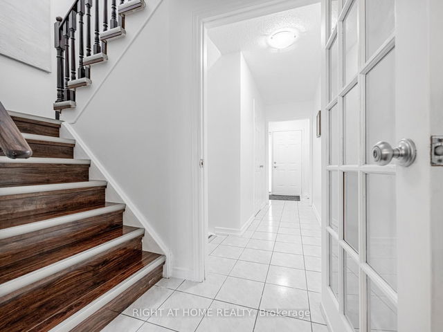 31 Hickorybush Avenue